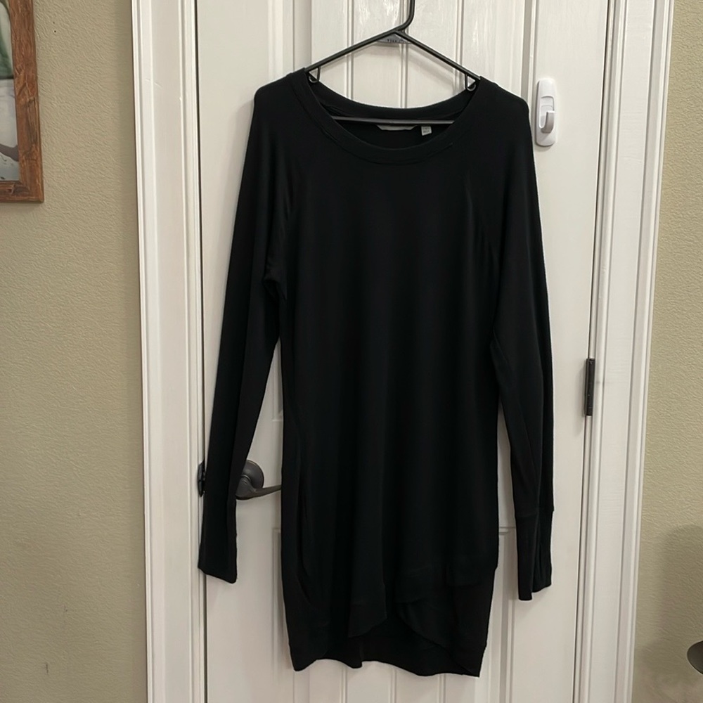 🌺ATHLETA super soft black dress.  S